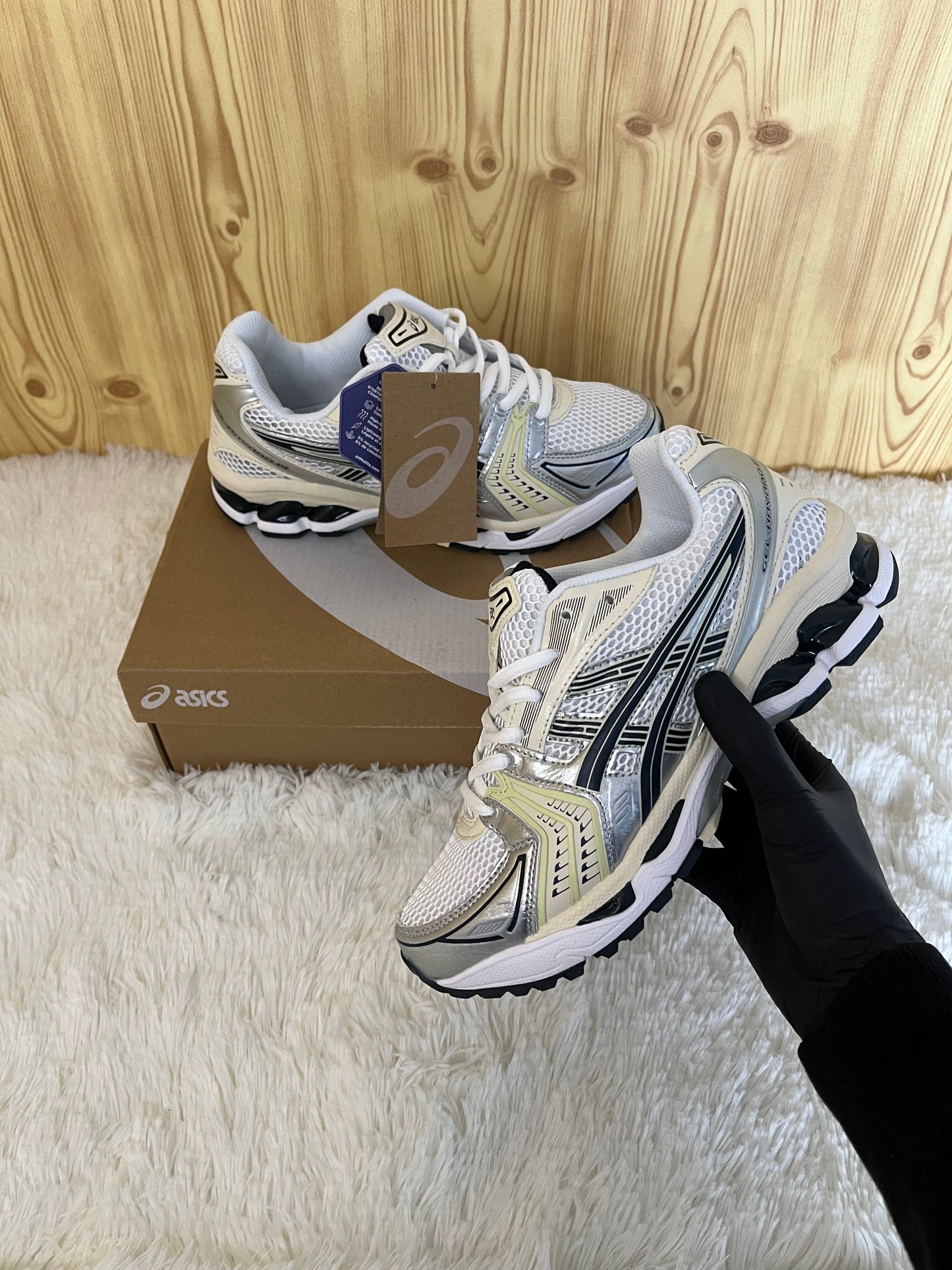 Asics Kayano 14